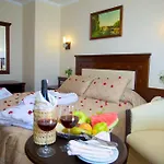 Anzer Otel