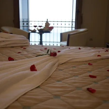 Anzer Hotel 4*