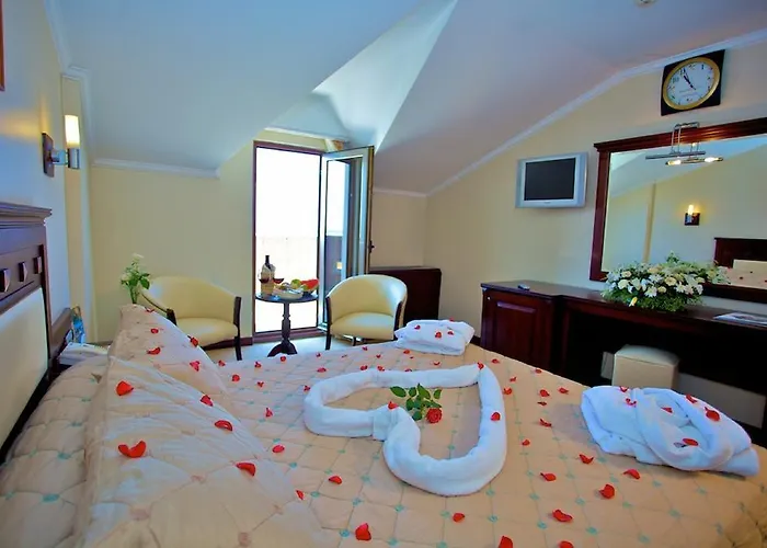 Anzer Отель Кумбургаз